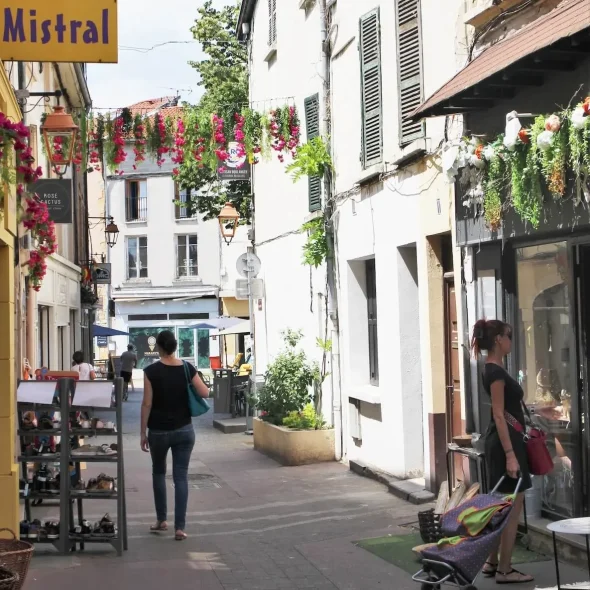 Les 5 bonnes raisons de s’installer à Neuville